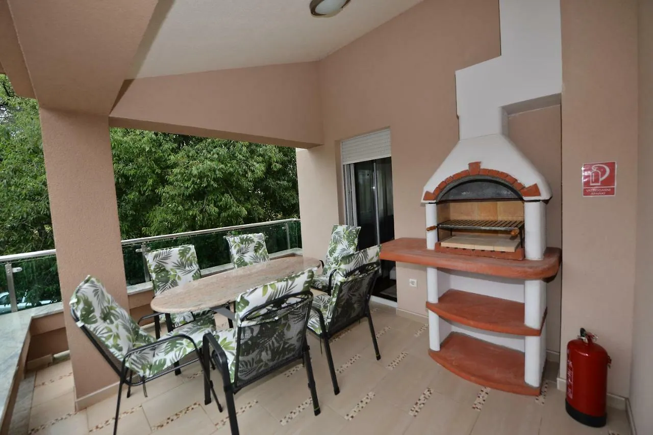 Apartmani Family Sveti Filip i Jakov 0*,  Croácia