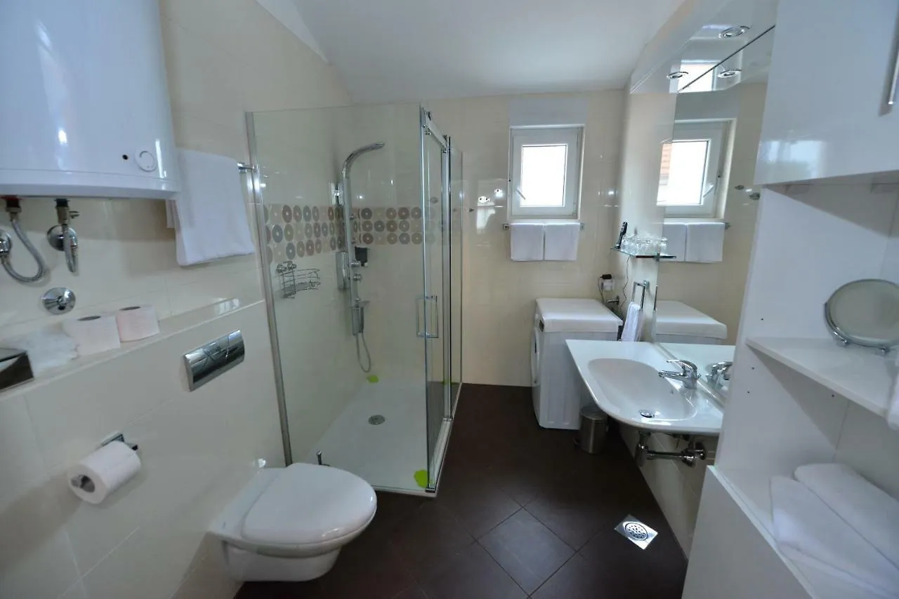 Apartmani Family Sveti Filip i Jakov Croácia